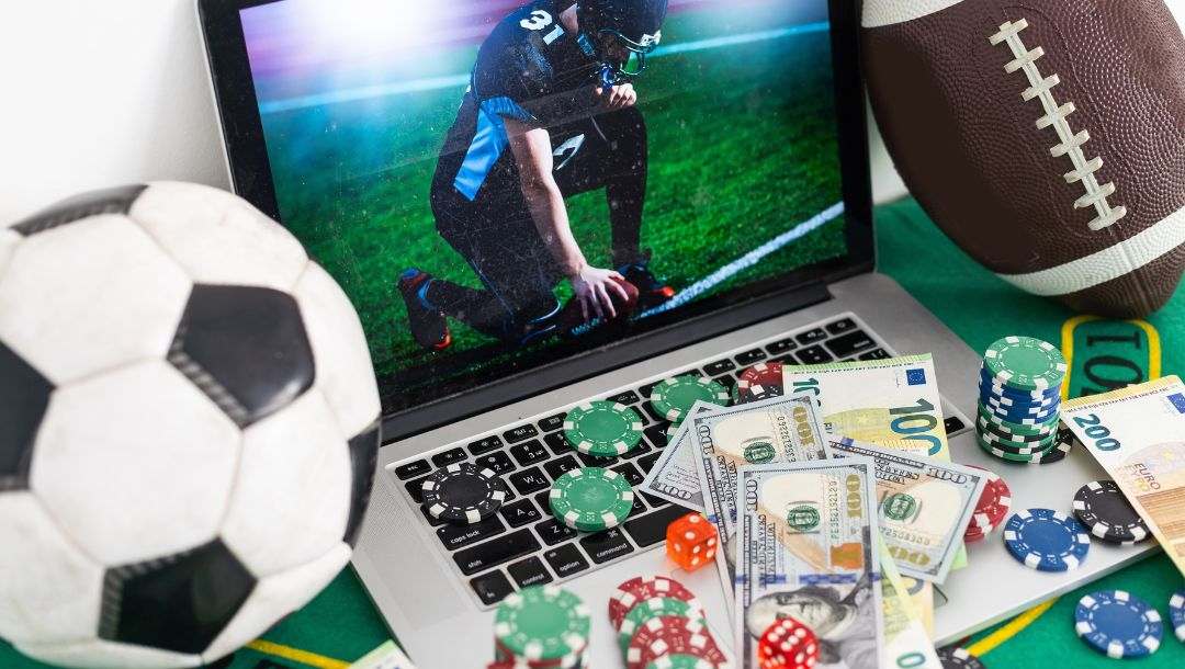 Play With Bonus Credits and Free Chips - Maximize Your Gaming Experience Play With Bonus Credits and Free Chips - Maximize Your Gaming Experience